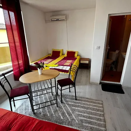 Apartamento къща поморини *