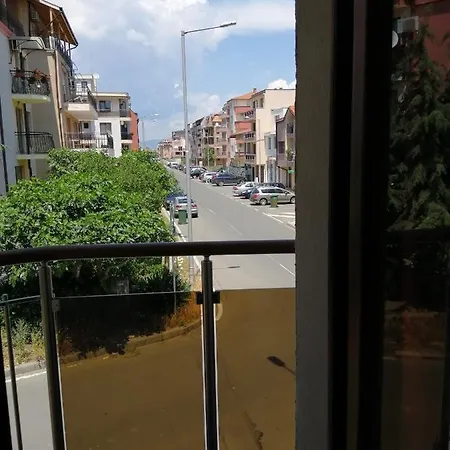 Διαμέρισμα къща поморини