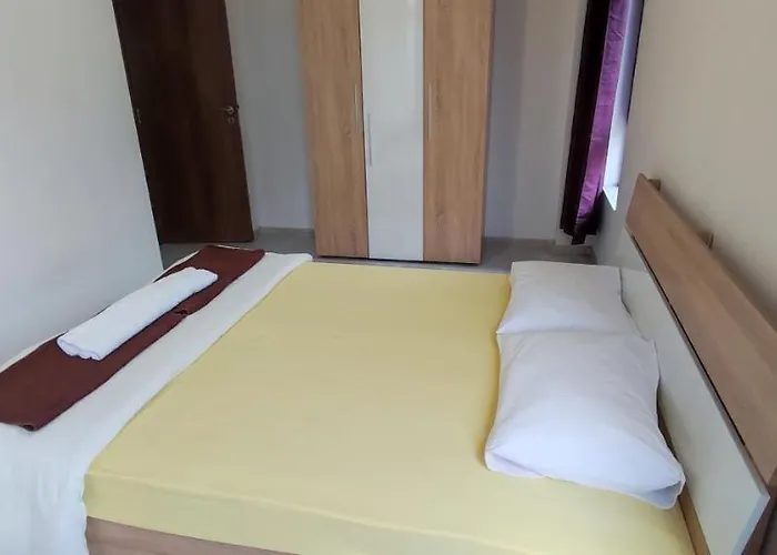 Апартамент къща поморини Несебър