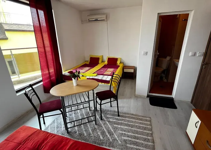 Апартамент къща поморини *